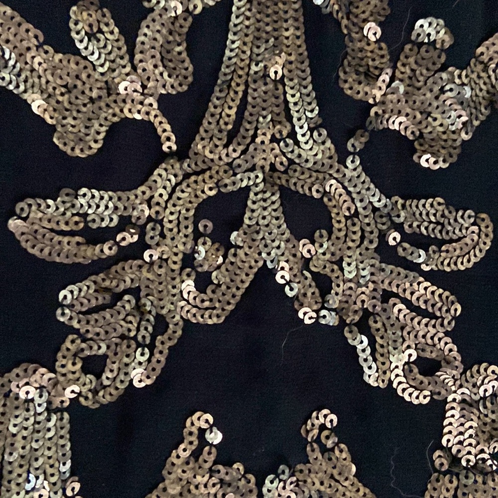 Sequined Tank - Picture 2 of 3